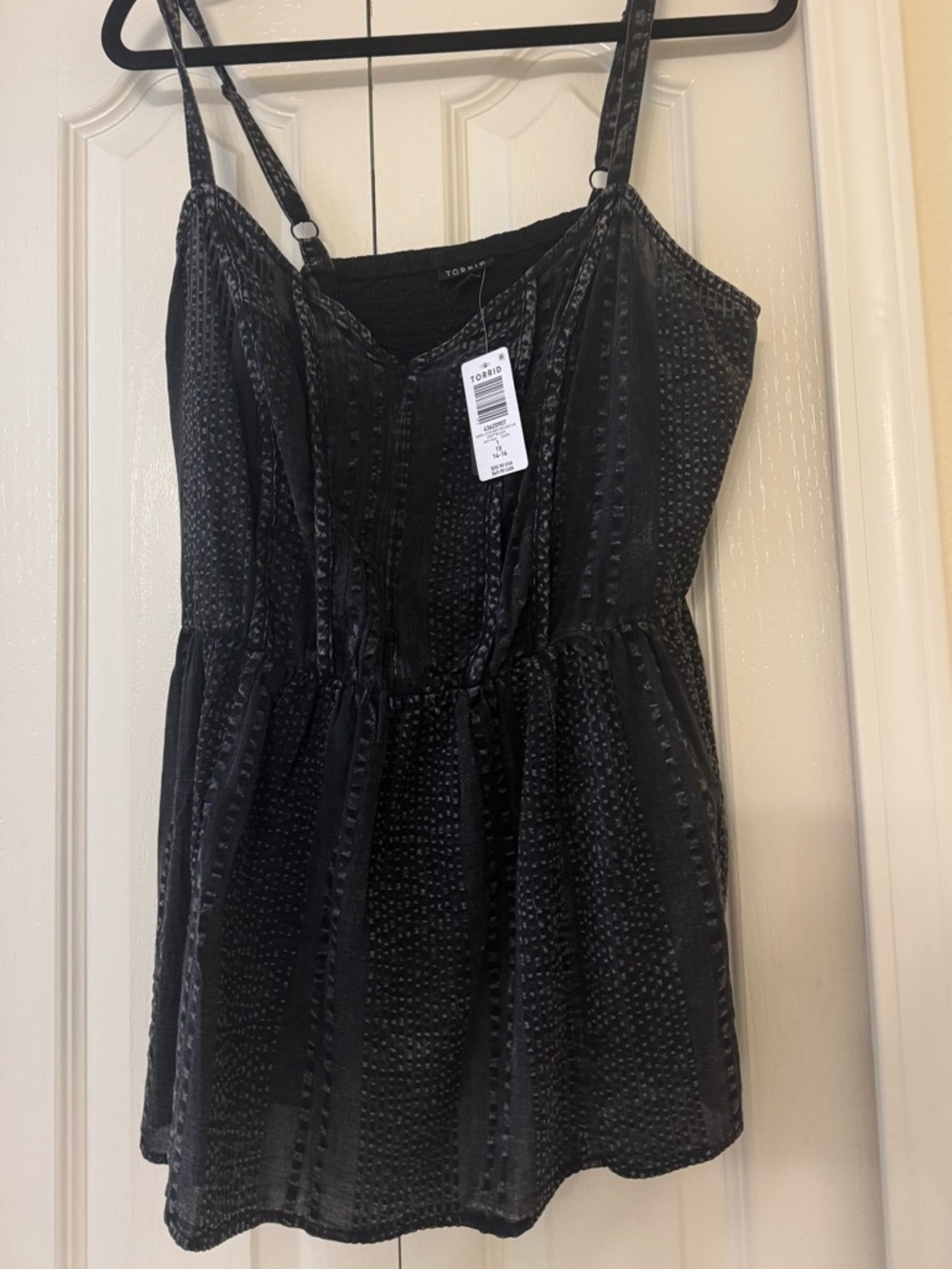 Torrid Black Textured Peplum Cami Top NWT - Picture 8 of 9